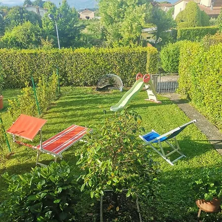 Casa vacanze Camelia Spaziosa E Luminosa Con Giardino Recintato Guamo