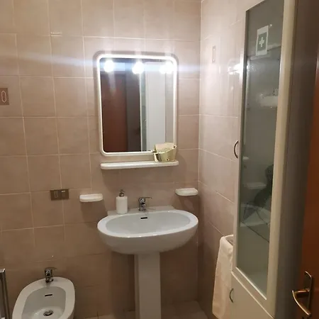 Con Giardino E Parcheggio A Due Passi Da Lucca Vakantiehuis